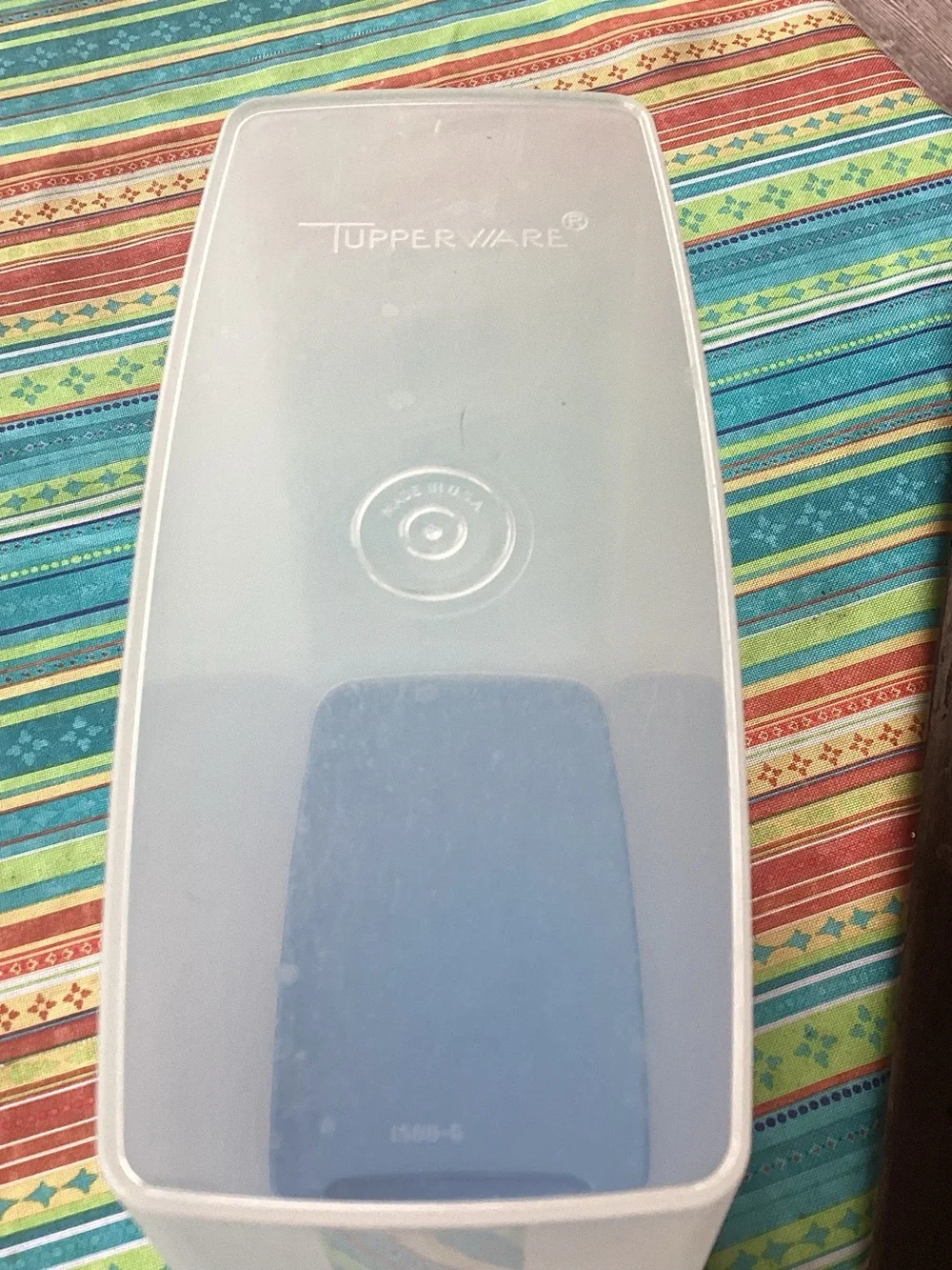 Tupperware Vintage Super Cereal Keeper - 20 cup capacity